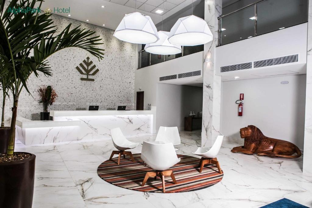 Alphapark Hotel Goiânia Buitenkant foto